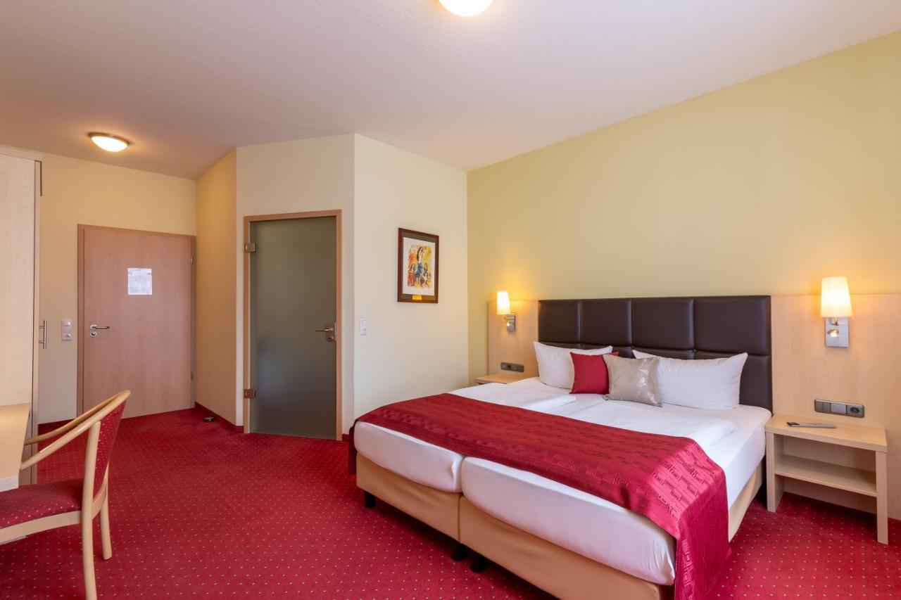Hotel An Der Eiche คูลม์บาค ภายนอก รูปภาพ