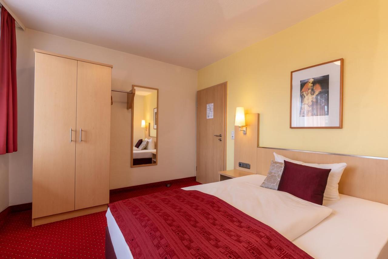 Hotel An Der Eiche คูลม์บาค ภายนอก รูปภาพ