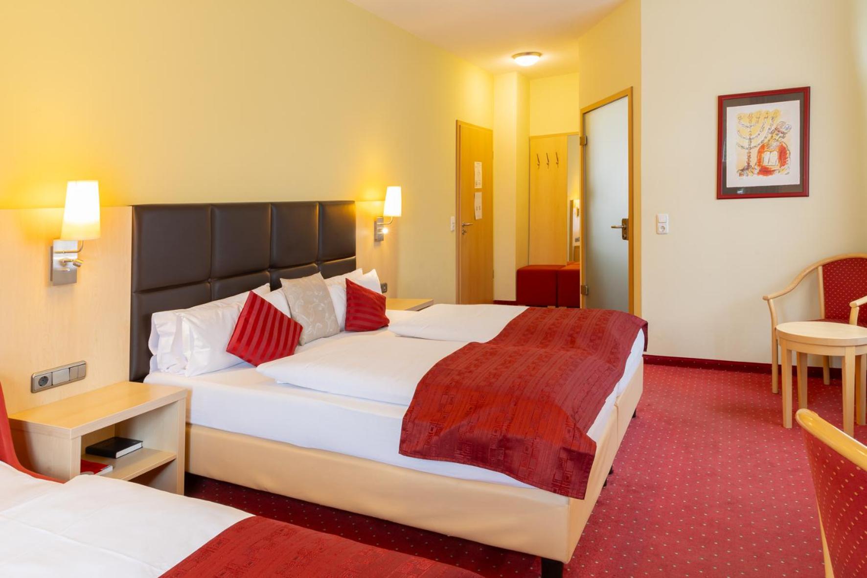 Hotel An Der Eiche คูลม์บาค ภายนอก รูปภาพ